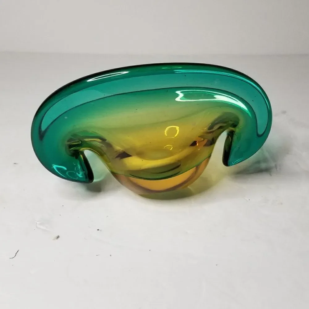 Vintage Seguso Murano Art Glass Shell Bowl Ashtray, Circa 1960s